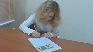 Сосет хуй